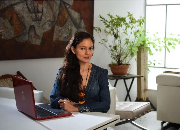 (Español) La periodista mexicana Adriana Navarro, beneficiaria del programa de acogida UMH Espacio Seguro RSF para la Libertad de Prensa